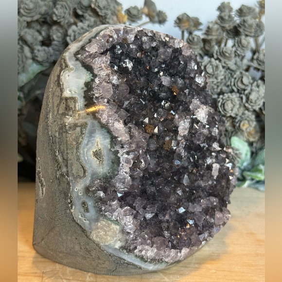 Amethyst Cut Base - Picture 3 of 7